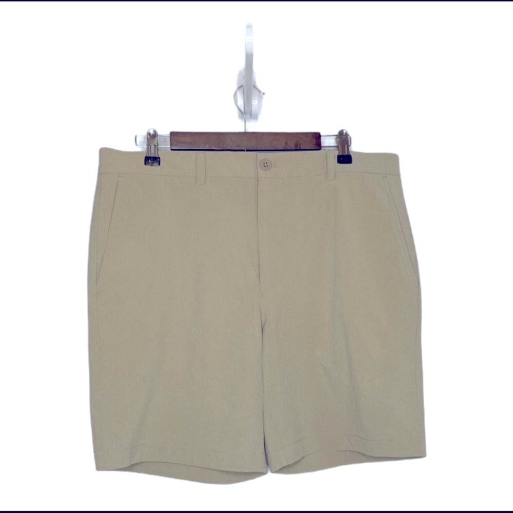 Vineyard Vines Performance Breaker Short Size 36